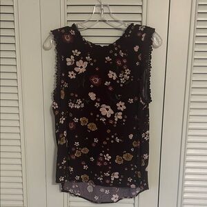 Maurices Floral Sleeveless Top (L)